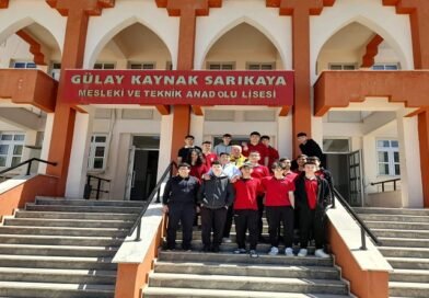 Teknik Lise Öğrencilerine Amatör Telsizcilik Tanıtımı